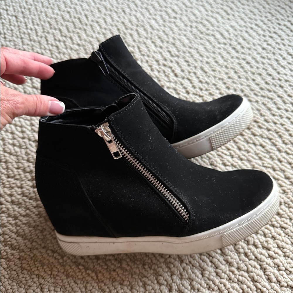 Allen Edmonds Black Wedge Sneakers